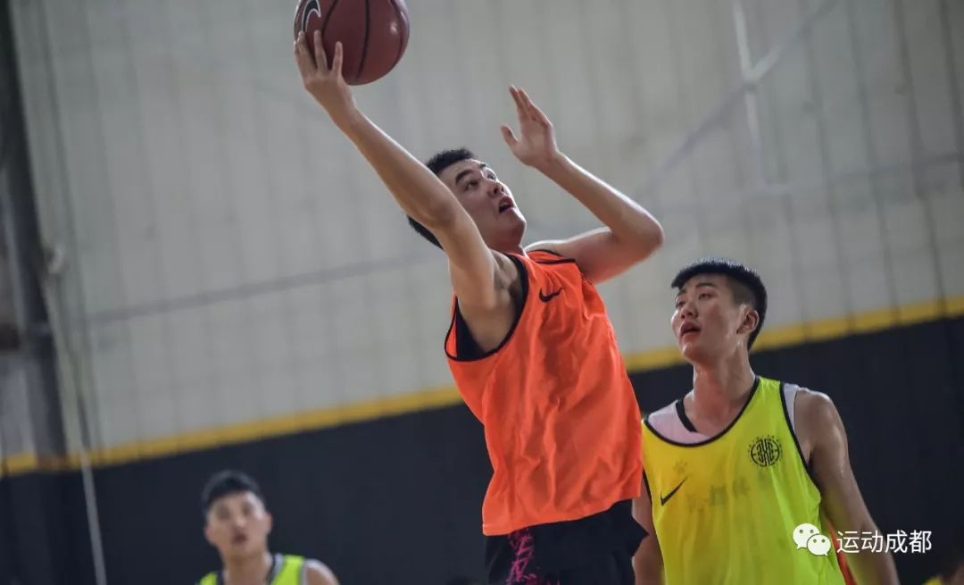 国际篮球比赛规则制定时间,从球筐到秒表的进化史 国际篮球比赛规则制定时间,从球筐到秒表的进化史